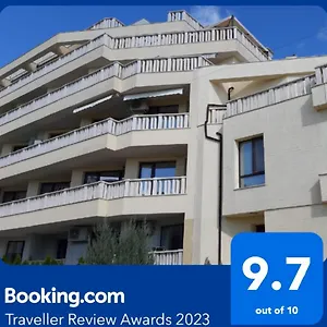 https://apartament-sarafovo.sunnybeach-hotels.org